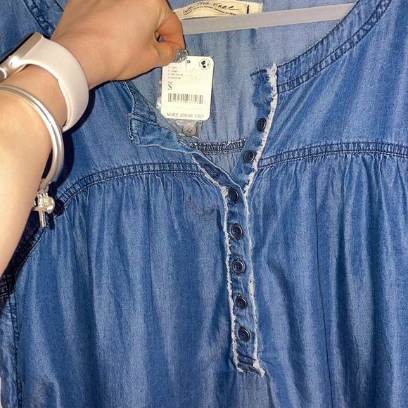 NWT We The Free Summer Love Top - Indigo - Size Small Oversized - Picture 8 of 17